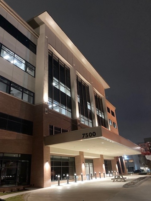 Healthpeak Women's Hospital of Texas MOB exterior view