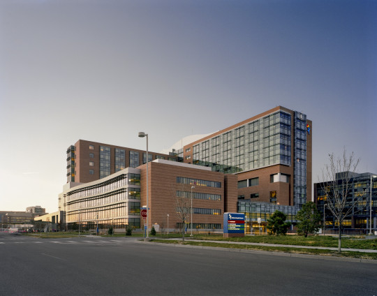 Children’s Hospital Colorado, East Tower 450,000 sf addition / renovations which included 165 inpatient beds, 24 room Center for Cancer and Blood Disorders, two Cardiac Catheterization Labs, Expanded Heart Institute with 16 room Cardiac Intensive Care Unit, Simulation Lab for multidisciplinary team training, and a floor devoted to Maternal and Fetal Health comprising 12 Labor Delivery Recovery Postpartum rooms and Fetal Intervention Suite for state-of-the-art fetoscopic surgeries